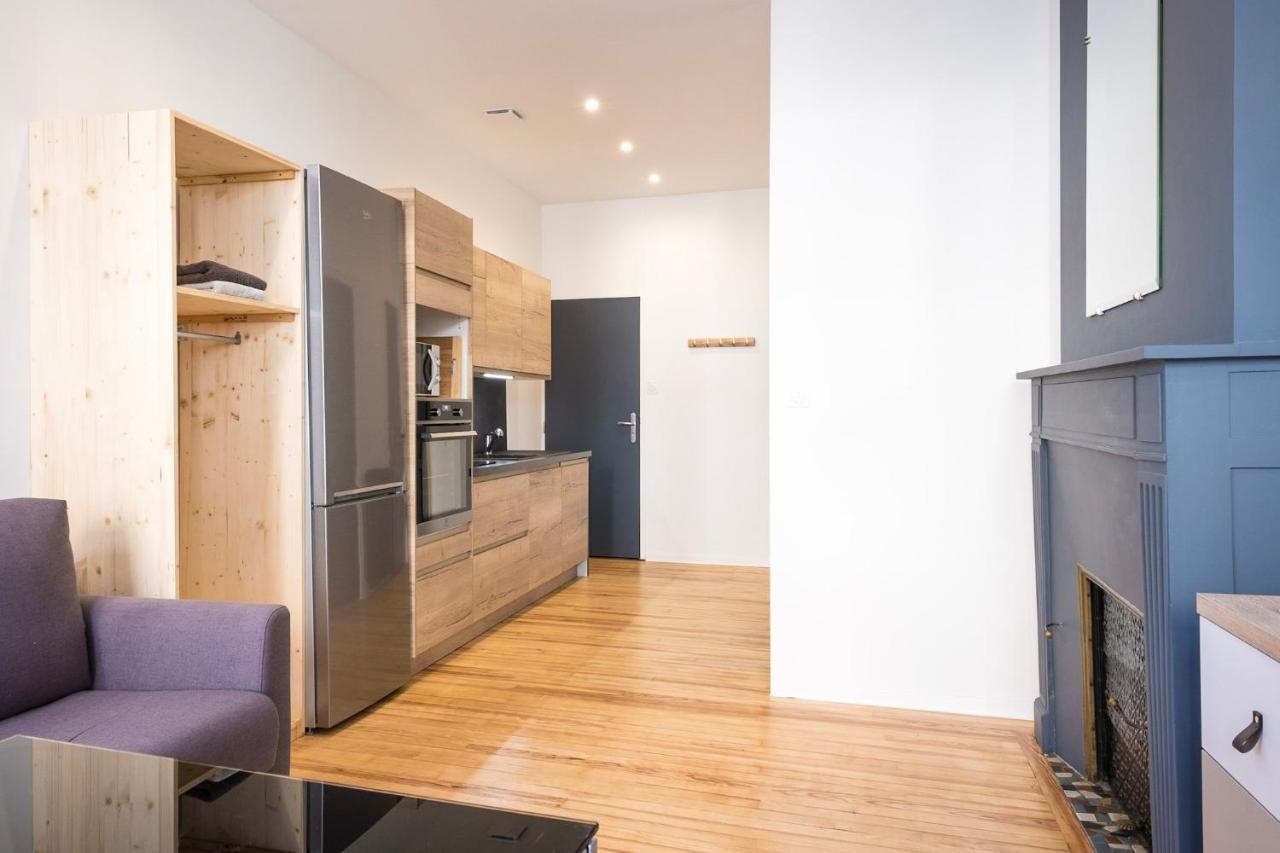 Studio Neuf, Charme De L'Ancien, Avec Balcon - 3 Etoiles, 4 Diamants Apartment Bagneres-de-Bigorre Ngoại thất bức ảnh